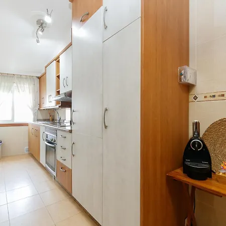 Relajante Y Acogedor En By Apartmán